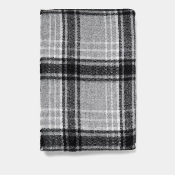ZARA Women's Plaid Scarf:Grey - Picture 4 of 6